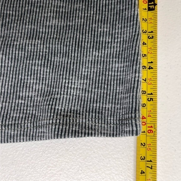 Modcloth Crisscross Notch Ribbed Tee Shirt Black White Stripe Women Medium Gray - Picture 9 of 11